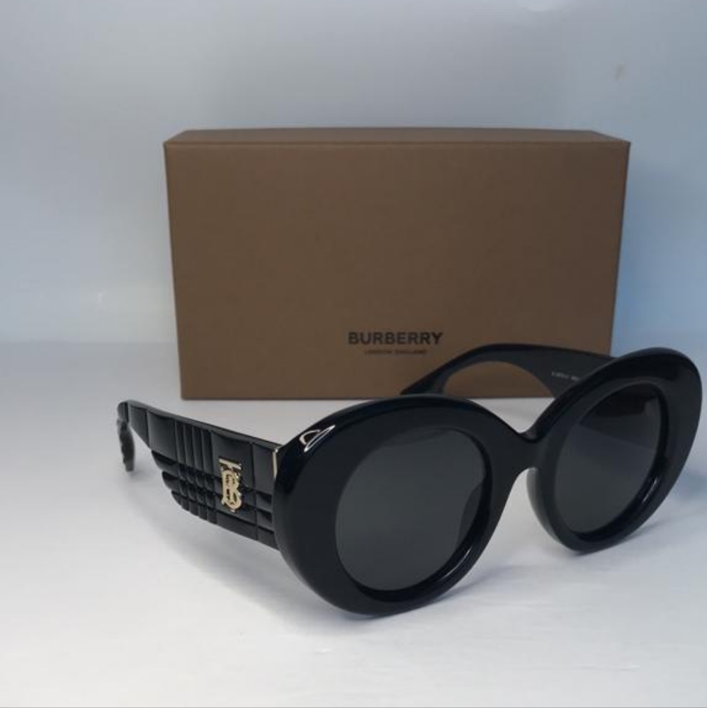 Authentic New BURBERRY 0BE4370U SUNGLASSES BLACK/DARK GREY